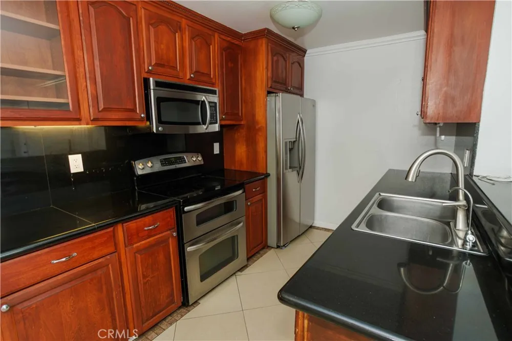 23266 Orange #1 Lake Forest, CA 92630