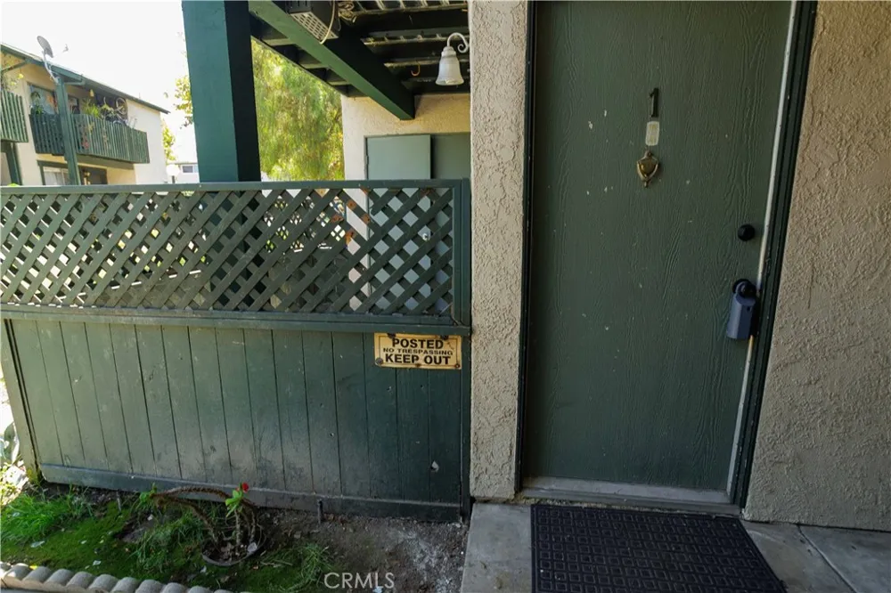 23266 Orange #1 Lake Forest, CA 92630