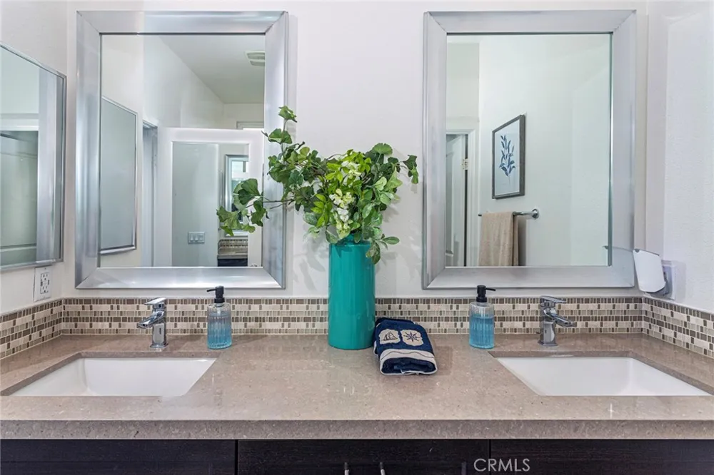 10251 Angel Pacoima, CA 91331