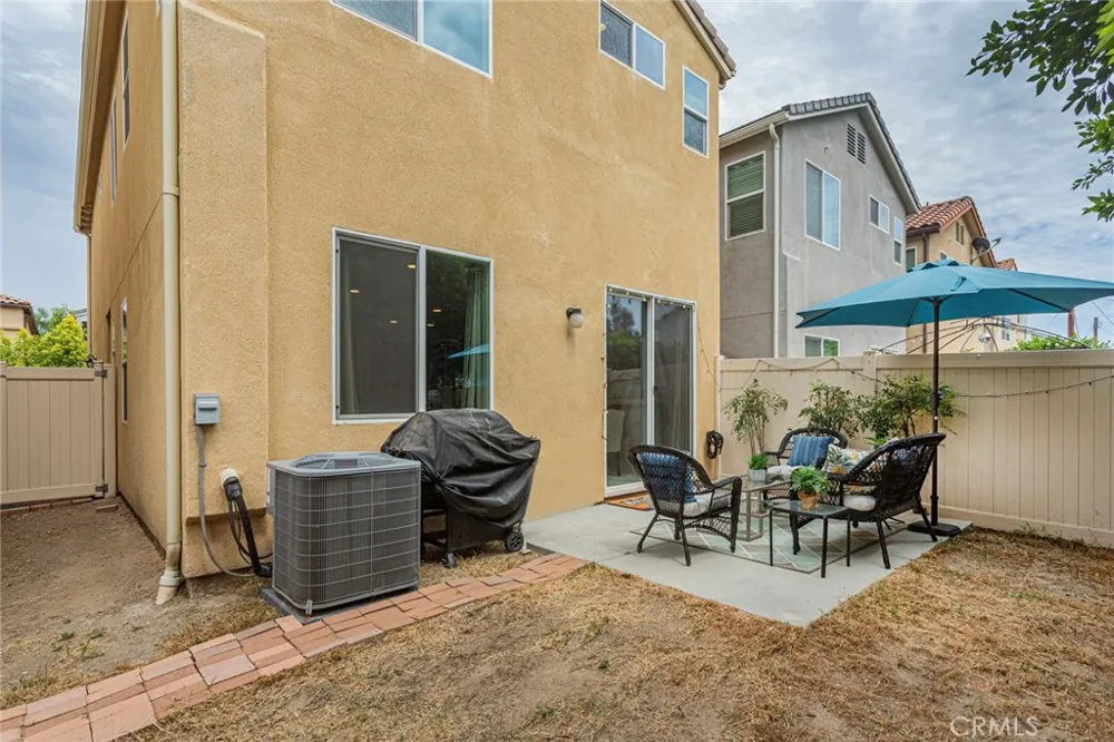10251 Angel Pacoima, CA 91331