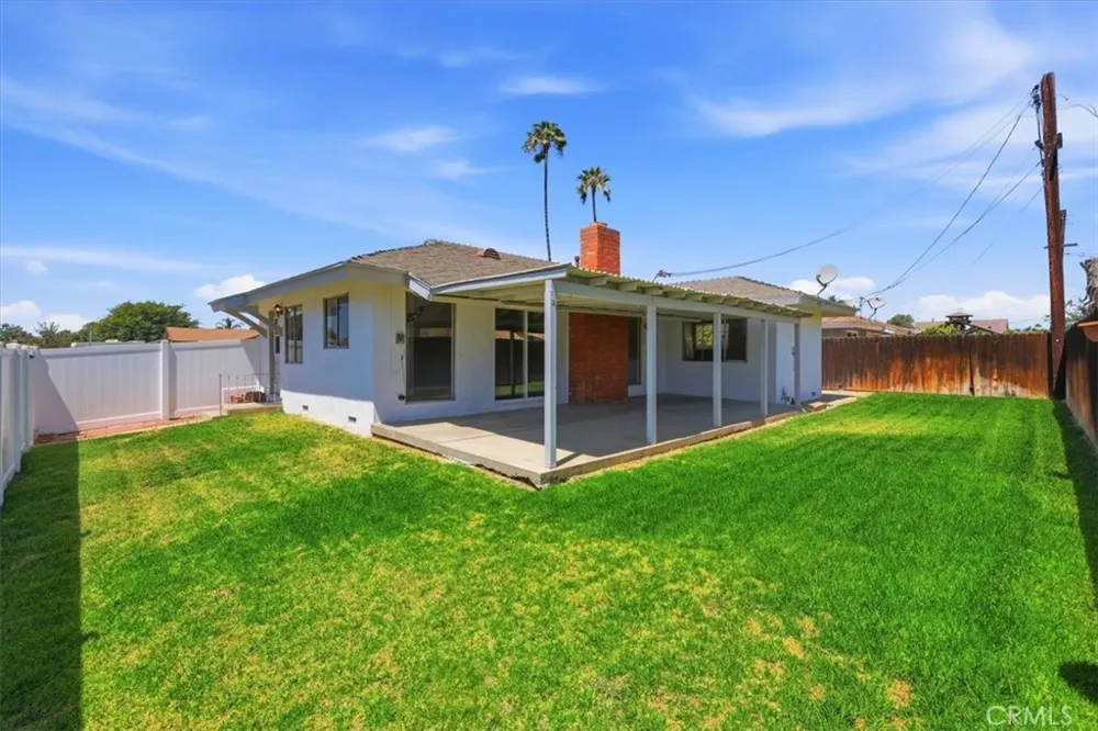 4305 Salerno Riverside, CA 92503