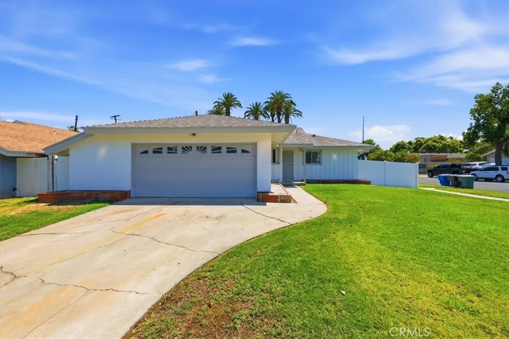 4305 Salerno Riverside, CA 92503