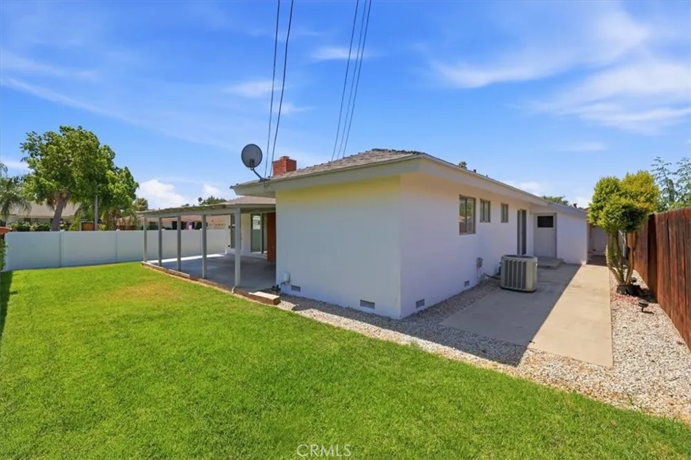 4305 Salerno Riverside, CA 92503