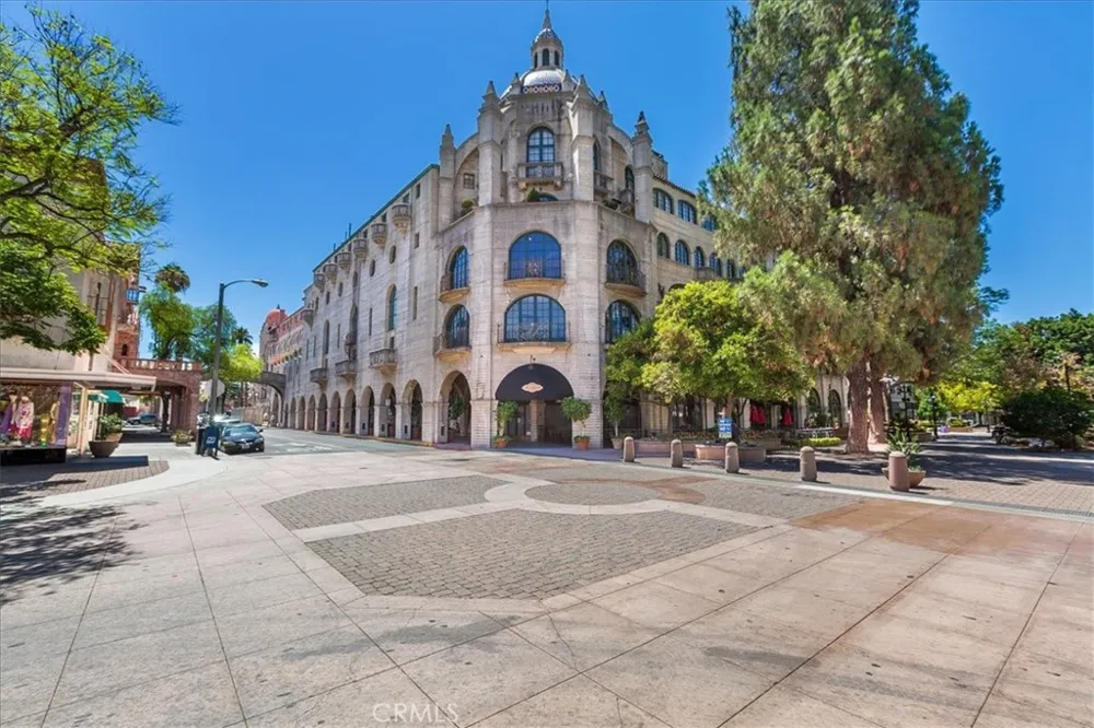 4305 Salerno Riverside, CA 92503