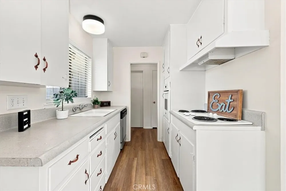 4305 Salerno Riverside, CA 92503