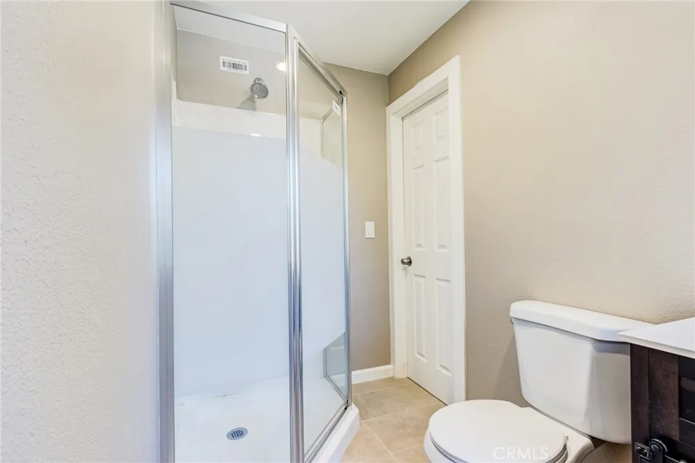 33350 Robin Drive Green Valley Lake, CA 92341