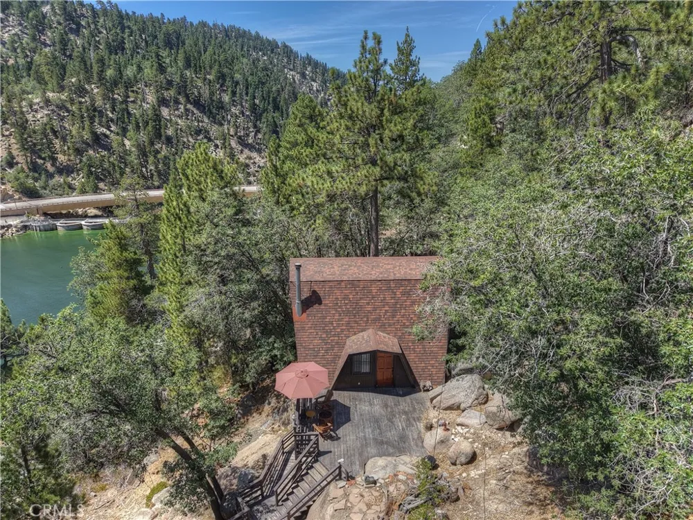 298 Nolan Fawnskin, CA 92333