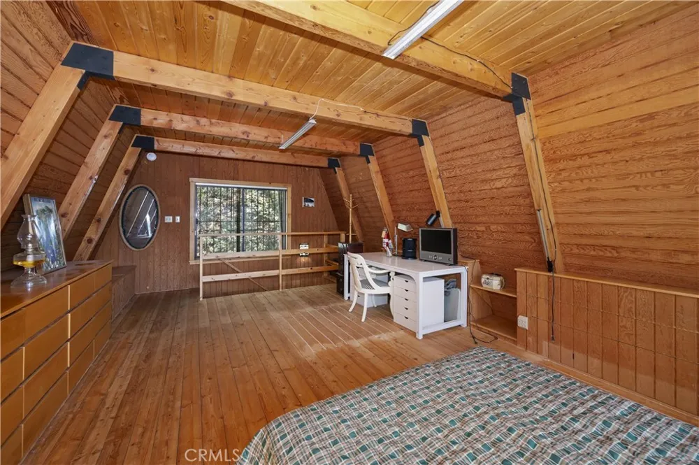 298 Nolan Fawnskin, CA 92333