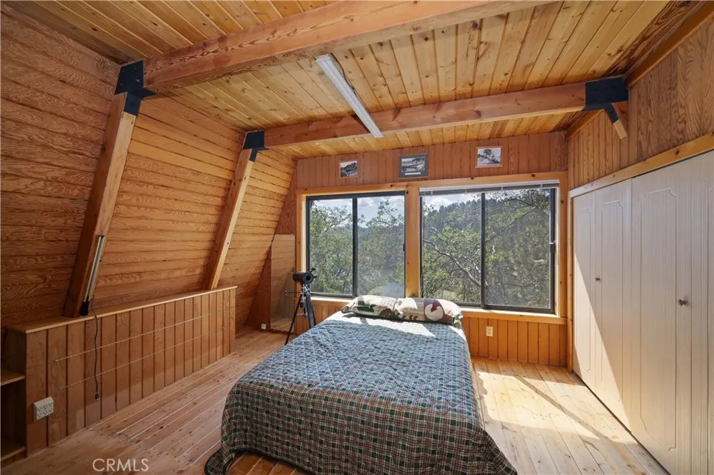 298 Nolan Fawnskin, CA 92333