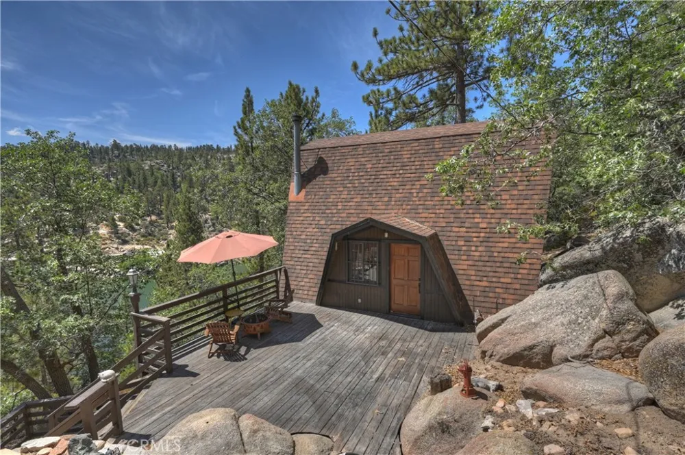298 Nolan Fawnskin, CA 92333