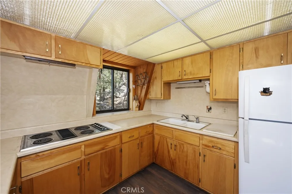 298 Nolan Fawnskin, CA 92333