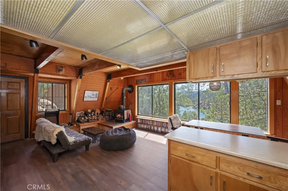 298 Nolan Fawnskin, CA 92333