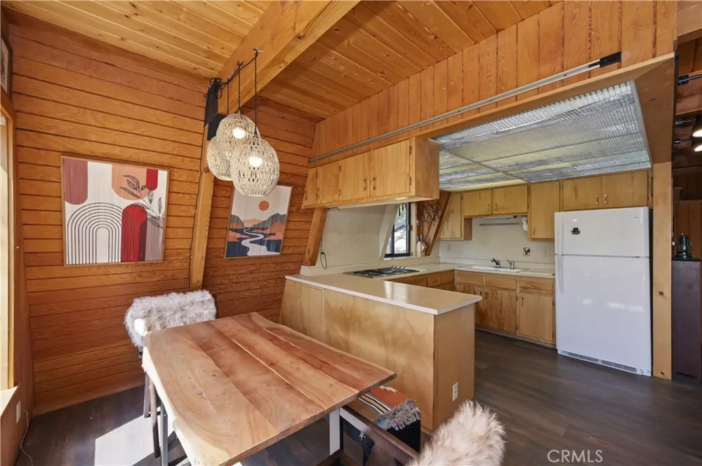 298 Nolan Fawnskin, CA 92333