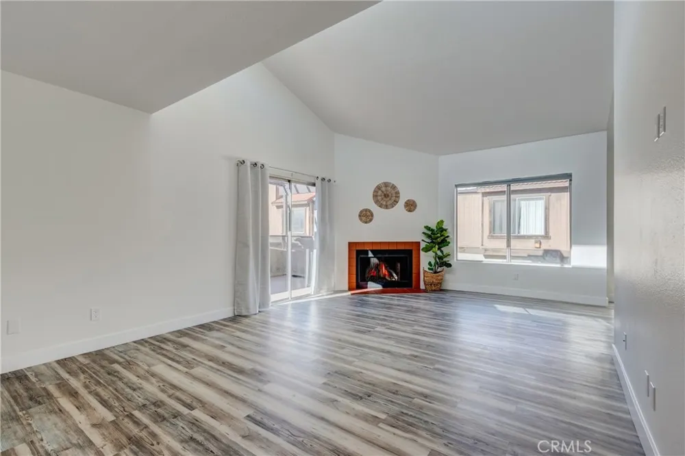 1814 Vineyard #G Ontario, CA 91764