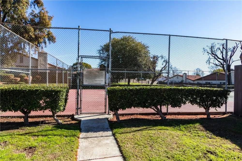 1814 Vineyard #G Ontario, CA 91764