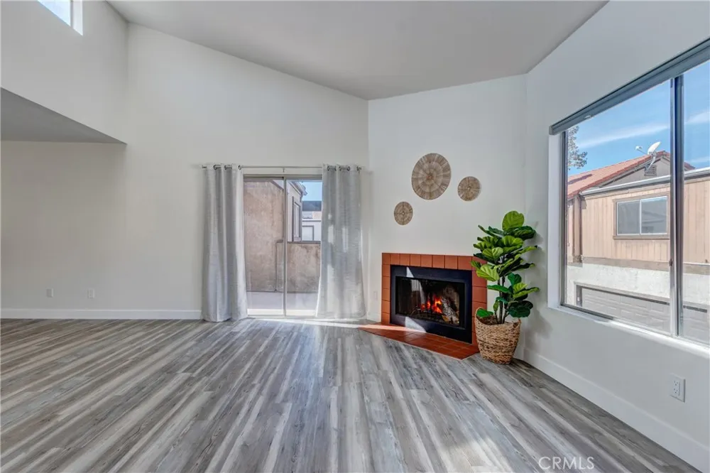 1814 Vineyard #G Ontario, CA 91764