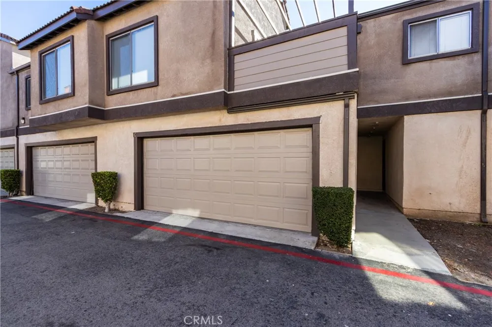 1814 Vineyard #G Ontario, CA 91764
