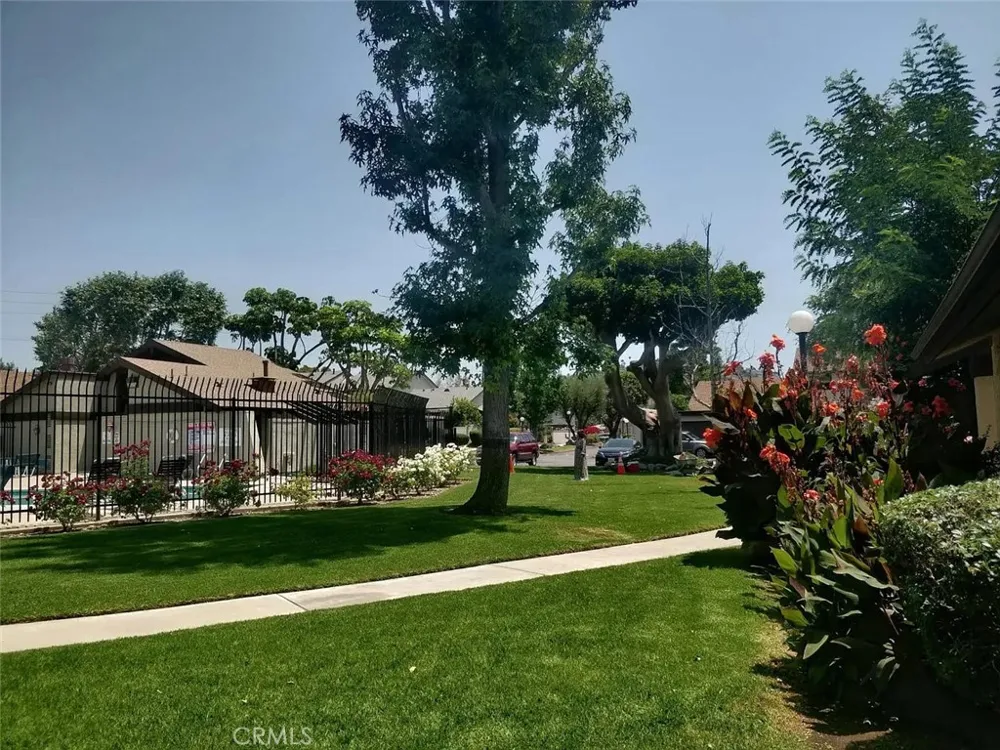 11692 S Birchbark Orange, CA 92869