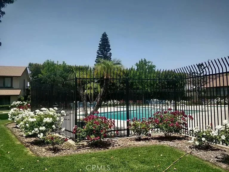 11692 S Birchbark Orange, CA 92869