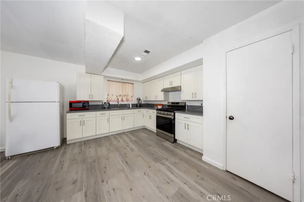 12943 California Yucaipa, CA 92399