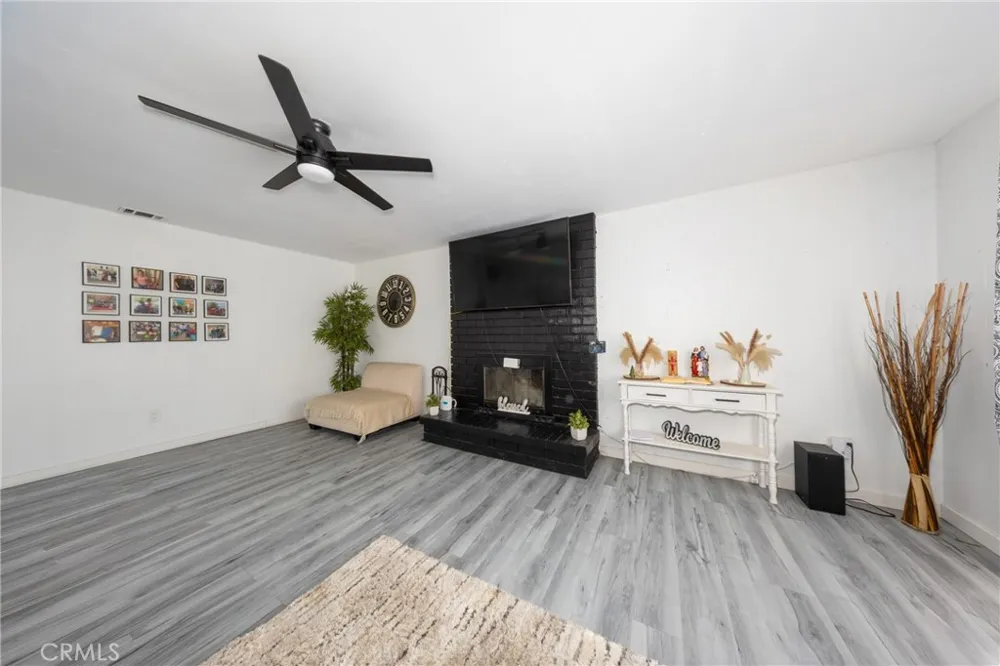 12943 California Yucaipa, CA 92399