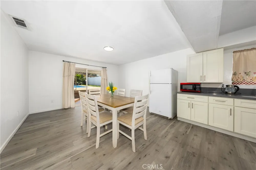 12943 California Yucaipa, CA 92399