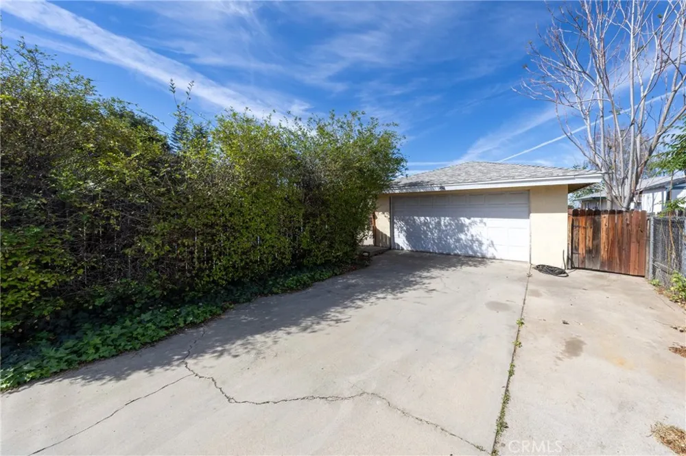 12943 California Yucaipa, CA 92399