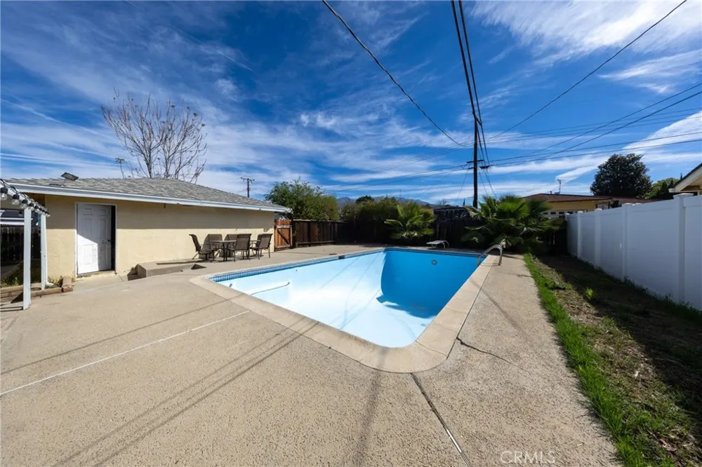 12943 California Yucaipa, CA 92399