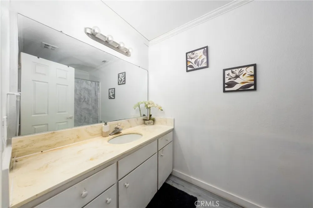 12943 California Yucaipa, CA 92399
