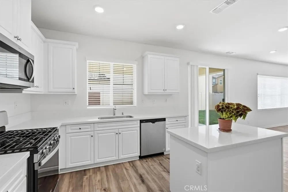 16589 Trailblazer Avenue Chino, CA 91708