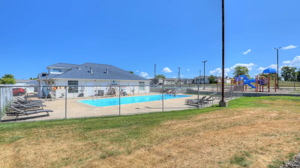 3496 Meadow Lark Lane #174 Zeeland, MI 49464