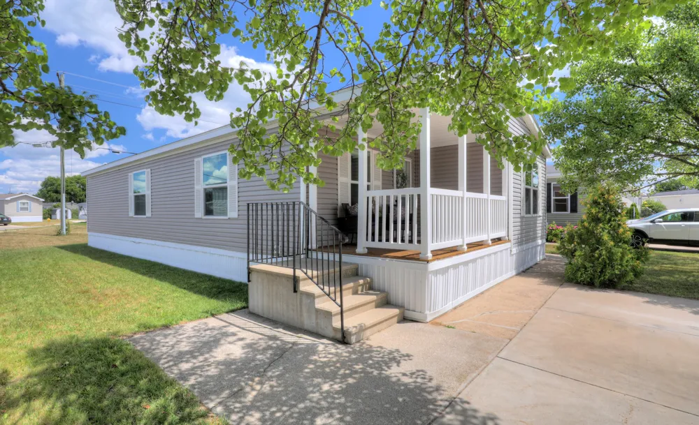 3496 Meadow Lark Lane #174 Zeeland, MI 49464