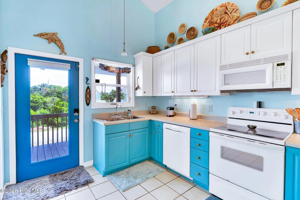 108 W Dolphin Drive Oak Island, NC 28465