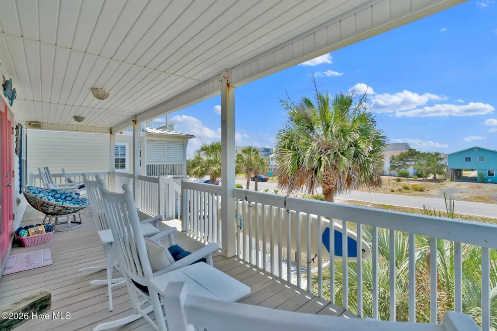 108 W Dolphin Drive Oak Island, NC 28465