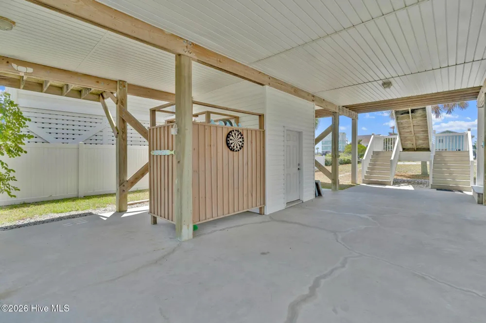 108 W Dolphin Drive Oak Island, NC 28465