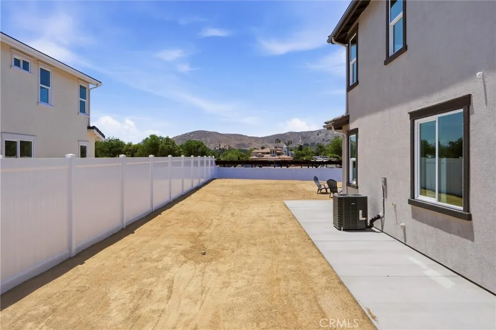 5816 Persepolis Ct Riverside, CA 92505