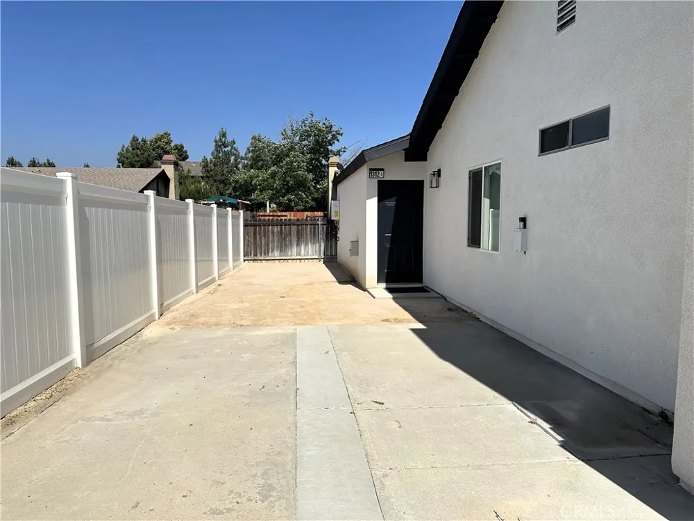 1312 Live Oak Court #2 Redlands, CA 92374