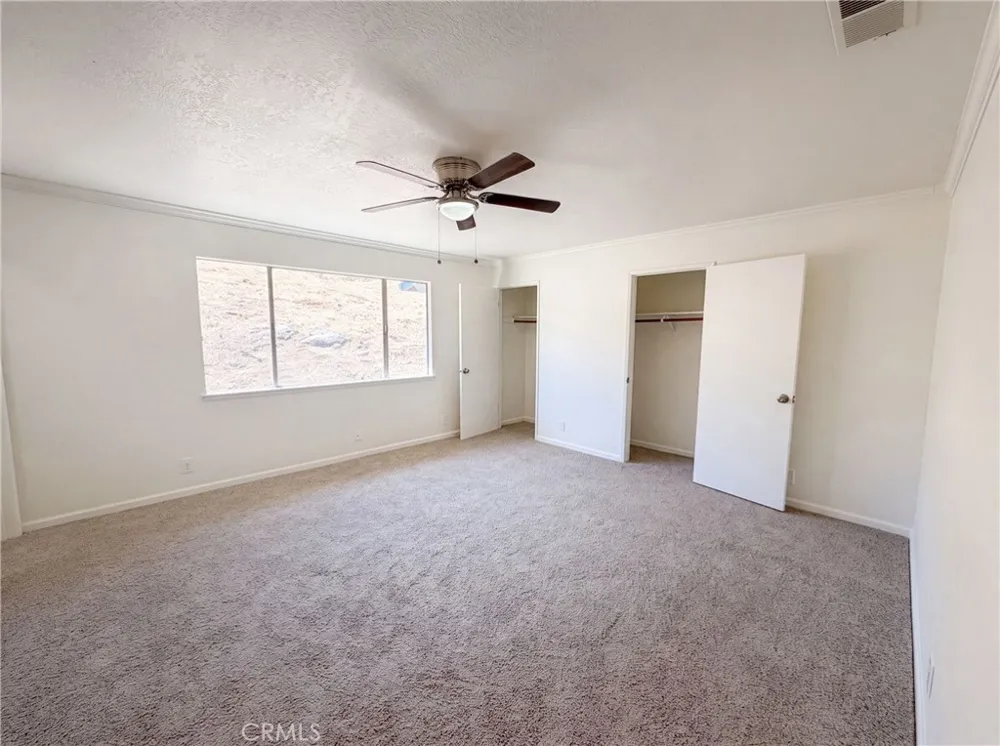 6041 Thornicroft Valley Springs, CA 95252