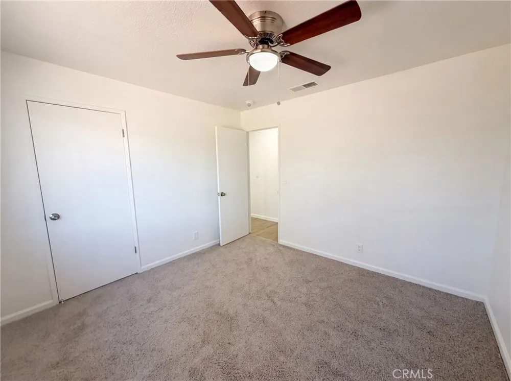 6041 Thornicroft Valley Springs, CA 95252