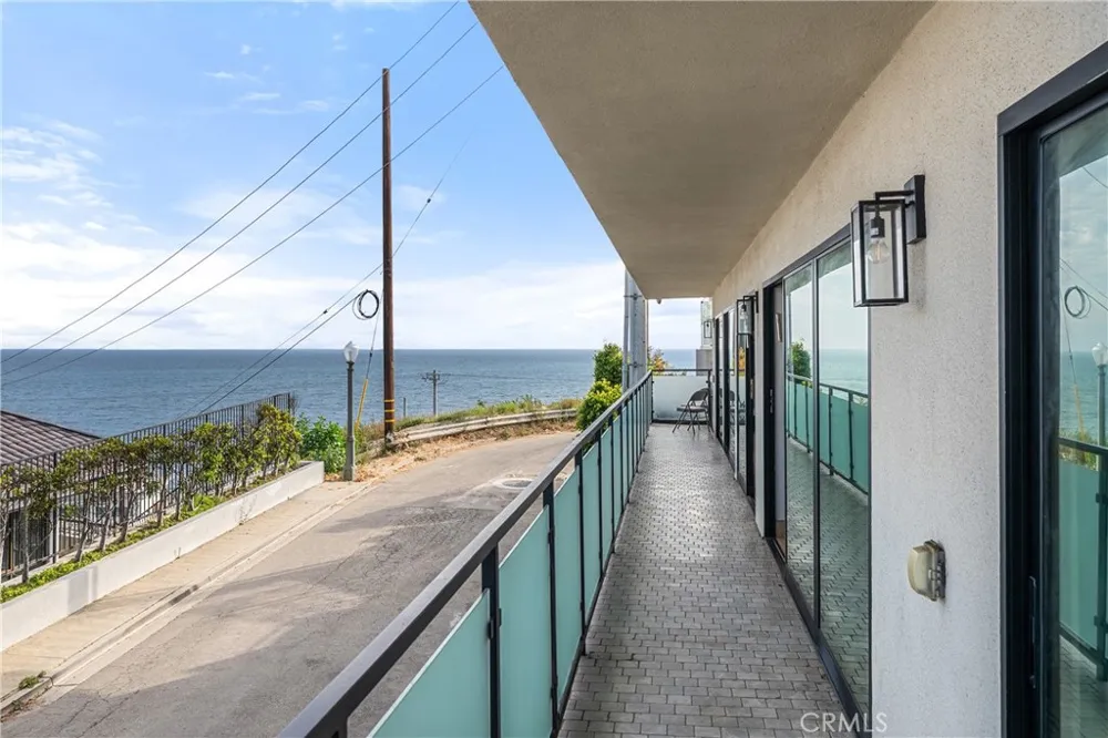 17333 Castellammare Drive Los Angeles, CA 90272