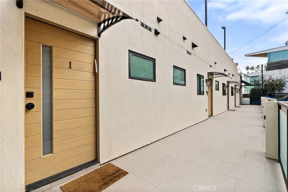 17333 Castellammare Drive Los Angeles, CA 90272