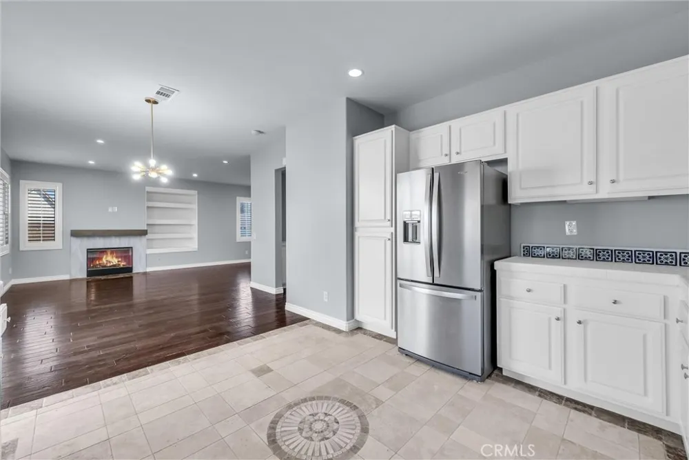 962 Redtail Drive Corona, CA 92879
