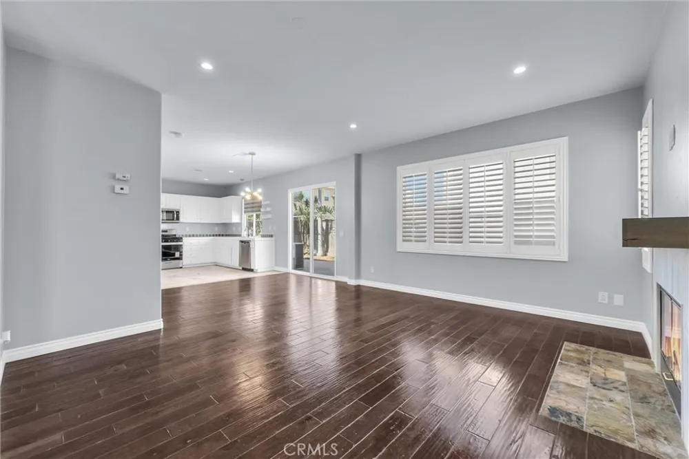 962 Redtail Drive Corona, CA 92879