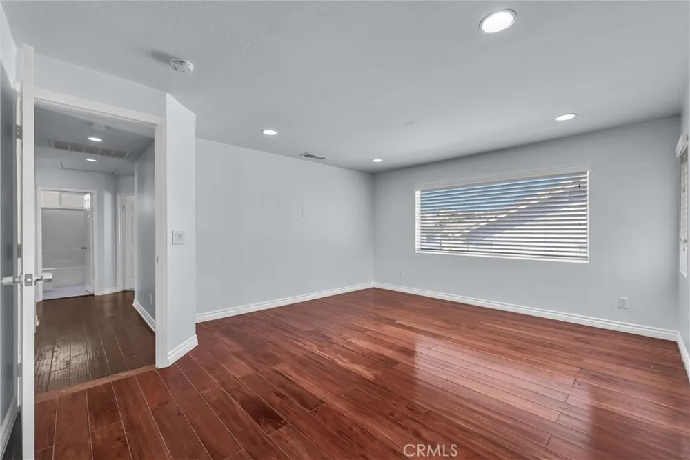 962 Redtail Drive Corona, CA 92879