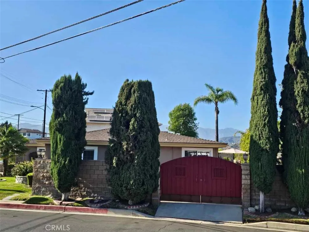4602 El Reposo Drive Los Angeles, CA 90065