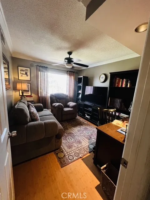 4602 El Reposo Drive Los Angeles, CA 90065