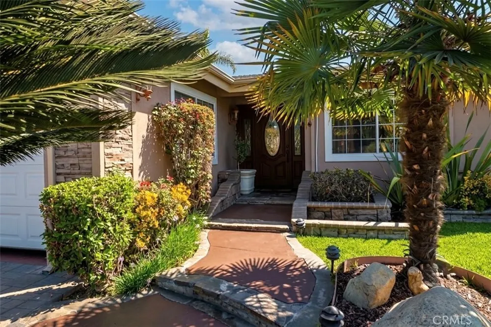 4602 El Reposo Drive Los Angeles, CA 90065