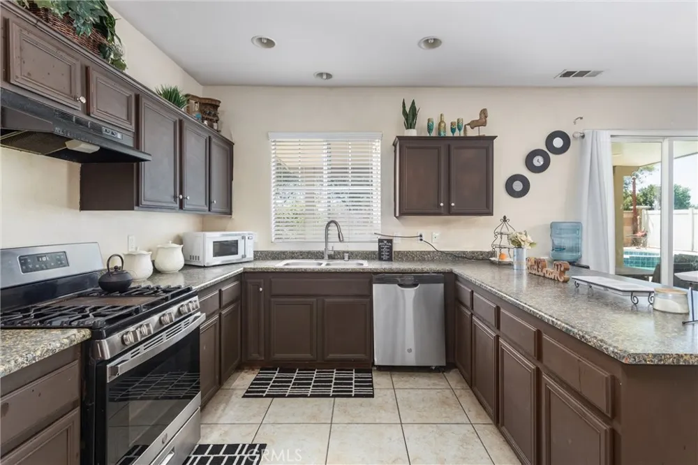 1970 Brilliance Ln San Jacinto, CA 92583