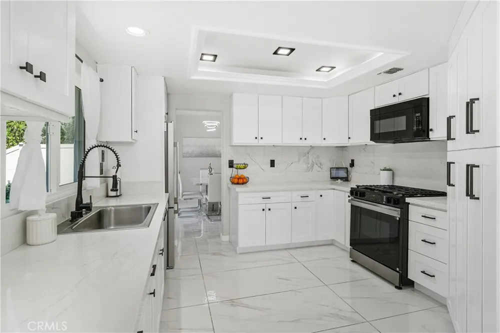 29253 Greenbrier Place Highland, CA 92346