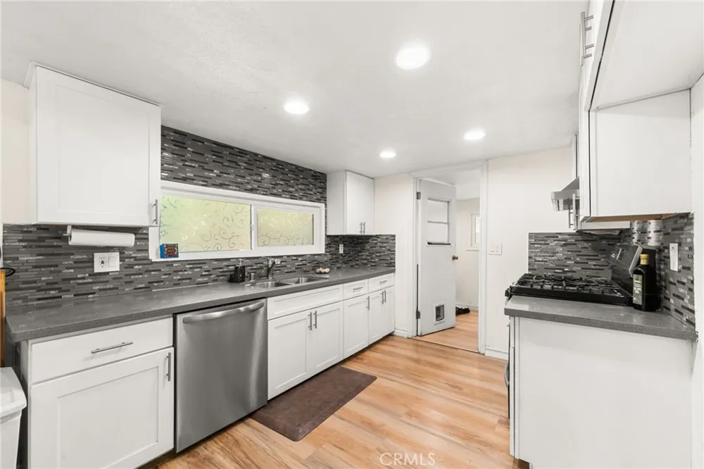 527 7th Norco, CA 92860